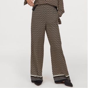 NWT Black & Gold Patterned Palazzo Pants
